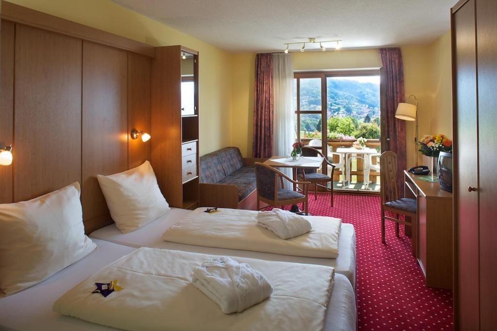 Landhotel Donaublick オーベルンツェル 部屋 写真
